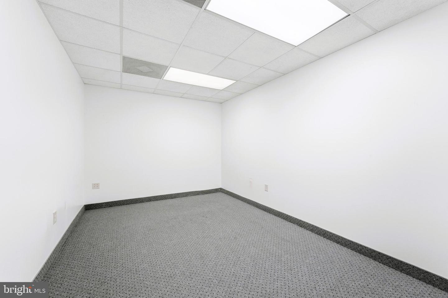 14004-N, O, P WILLARD RD #13, 14, CHANTILLY, Virginia 20151, ,Land,For sale,14004-N,O,P WILLARD RD #13,14,VAFX2291704 MLS # VAFX2291704