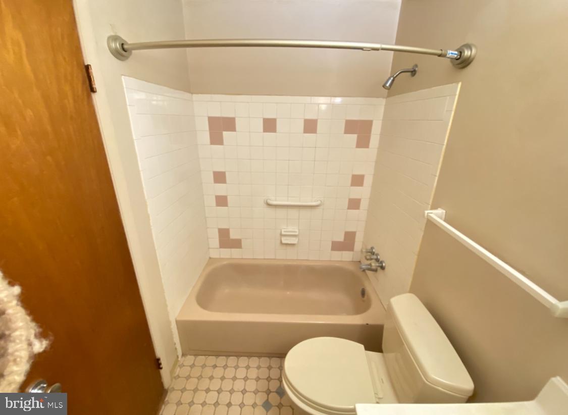 4520 EDINBURG DR, WOODBRIDGE, Virginia 22193, 3 Bedrooms Bedrooms, ,1 BathroomBathrooms,Residential,For sale,4520 EDINBURG DR,VAPW2112560 MLS # VAPW2112560