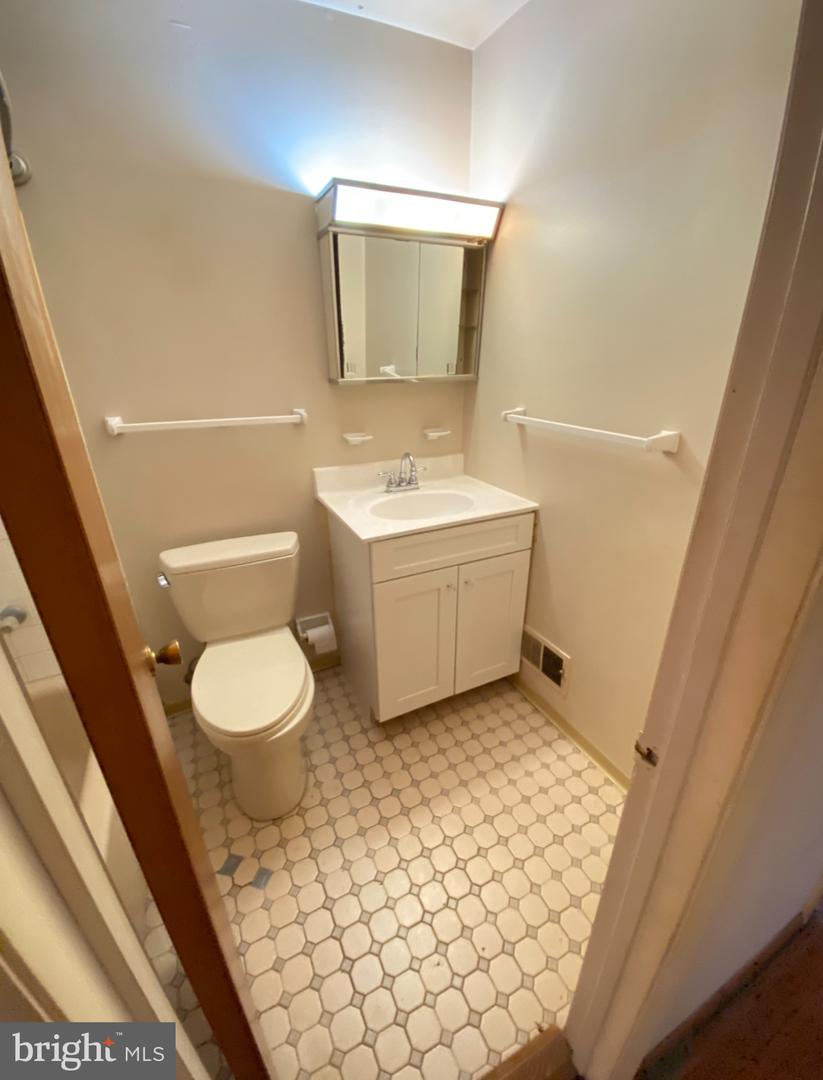 4520 EDINBURG DR, WOODBRIDGE, Virginia 22193, 3 Bedrooms Bedrooms, ,1 BathroomBathrooms,Residential,For sale,4520 EDINBURG DR,VAPW2112560 MLS # VAPW2112560