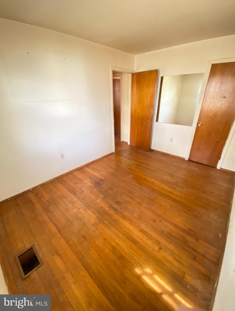 4520 EDINBURG DR, WOODBRIDGE, Virginia 22193, 3 Bedrooms Bedrooms, ,1 BathroomBathrooms,Residential,For sale,4520 EDINBURG DR,VAPW2112560 MLS # VAPW2112560