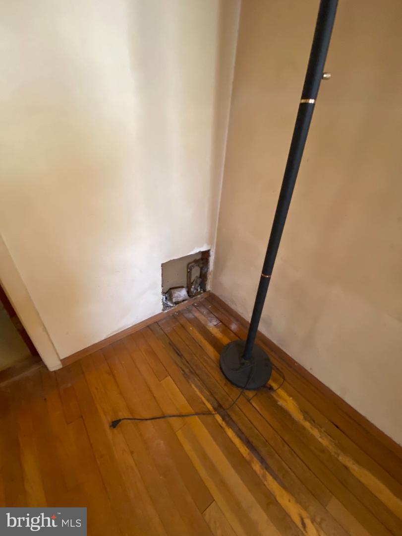 4520 EDINBURG DR, WOODBRIDGE, Virginia 22193, 3 Bedrooms Bedrooms, ,1 BathroomBathrooms,Residential,For sale,4520 EDINBURG DR,VAPW2112560 MLS # VAPW2112560