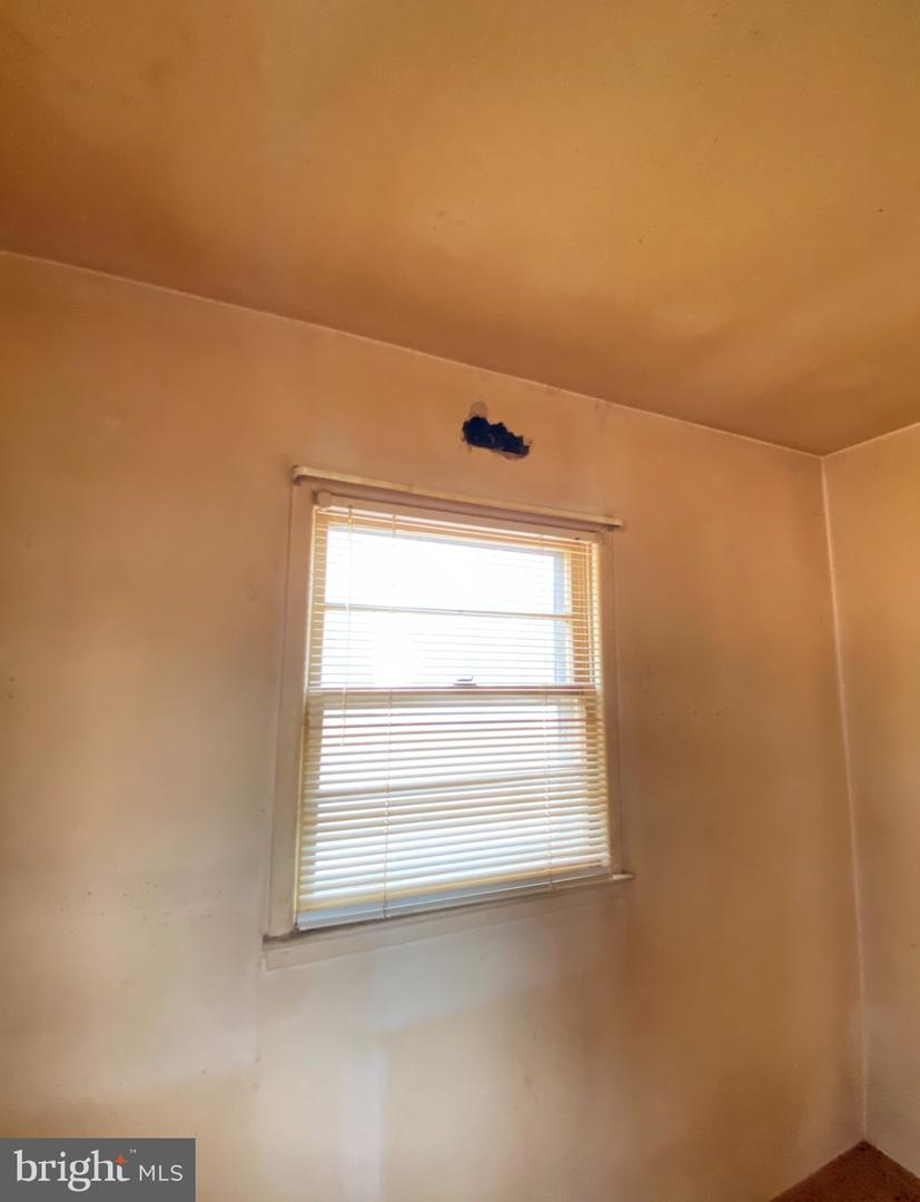 4520 EDINBURG DR, WOODBRIDGE, Virginia 22193, 3 Bedrooms Bedrooms, ,1 BathroomBathrooms,Residential,For sale,4520 EDINBURG DR,VAPW2112560 MLS # VAPW2112560