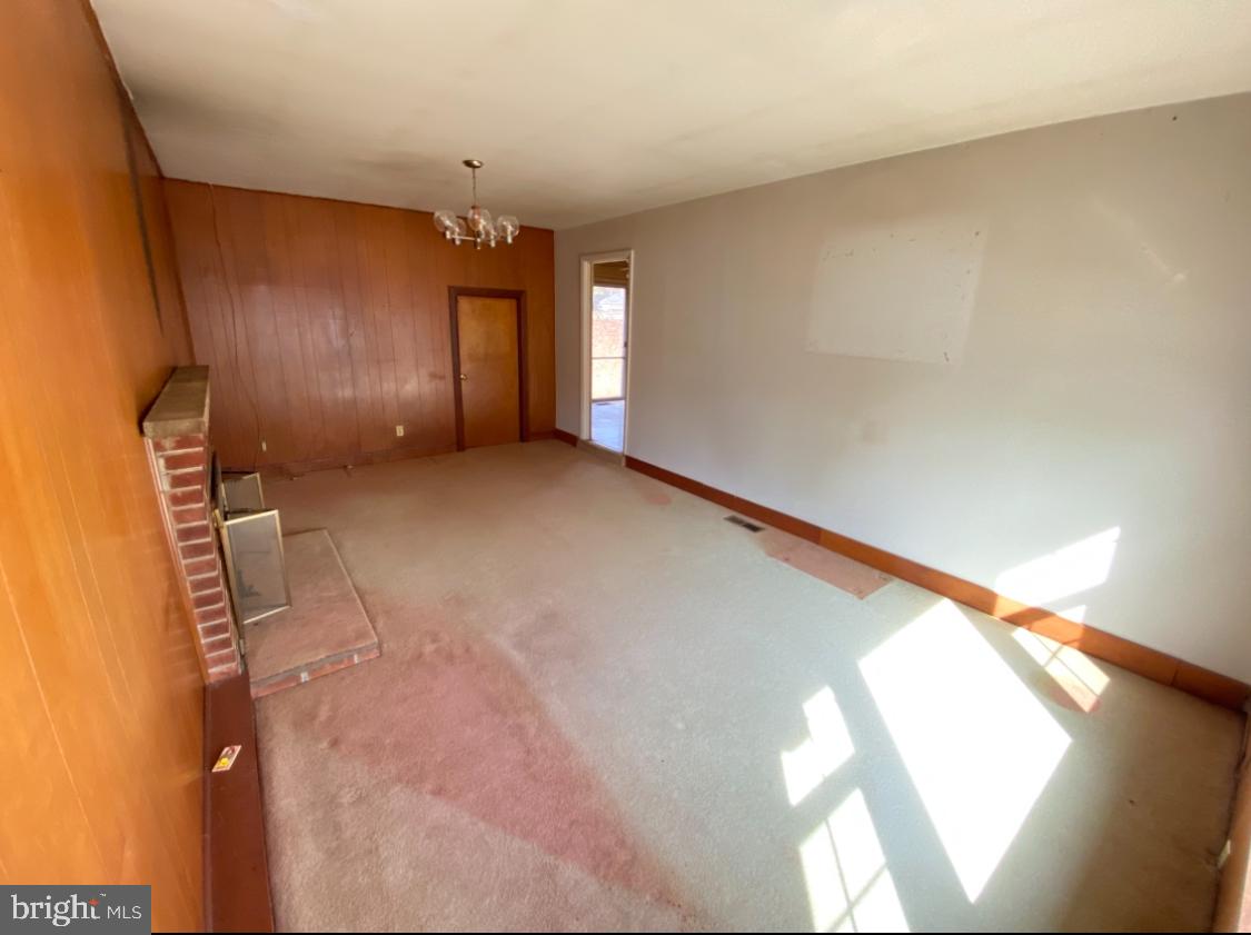 4520 EDINBURG DR, WOODBRIDGE, Virginia 22193, 3 Bedrooms Bedrooms, ,1 BathroomBathrooms,Residential,For sale,4520 EDINBURG DR,VAPW2112560 MLS # VAPW2112560