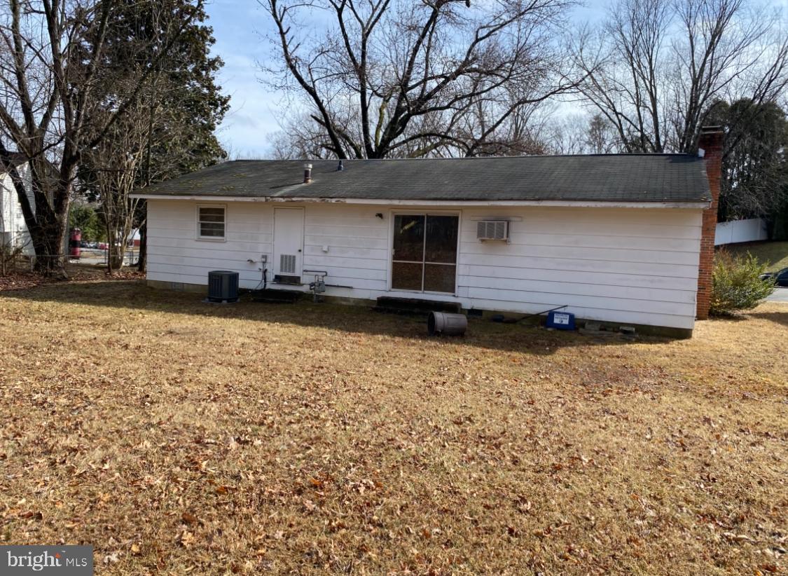 4520 EDINBURG DR, WOODBRIDGE, Virginia 22193, 3 Bedrooms Bedrooms, ,1 BathroomBathrooms,Residential,For sale,4520 EDINBURG DR,VAPW2112560 MLS # VAPW2112560