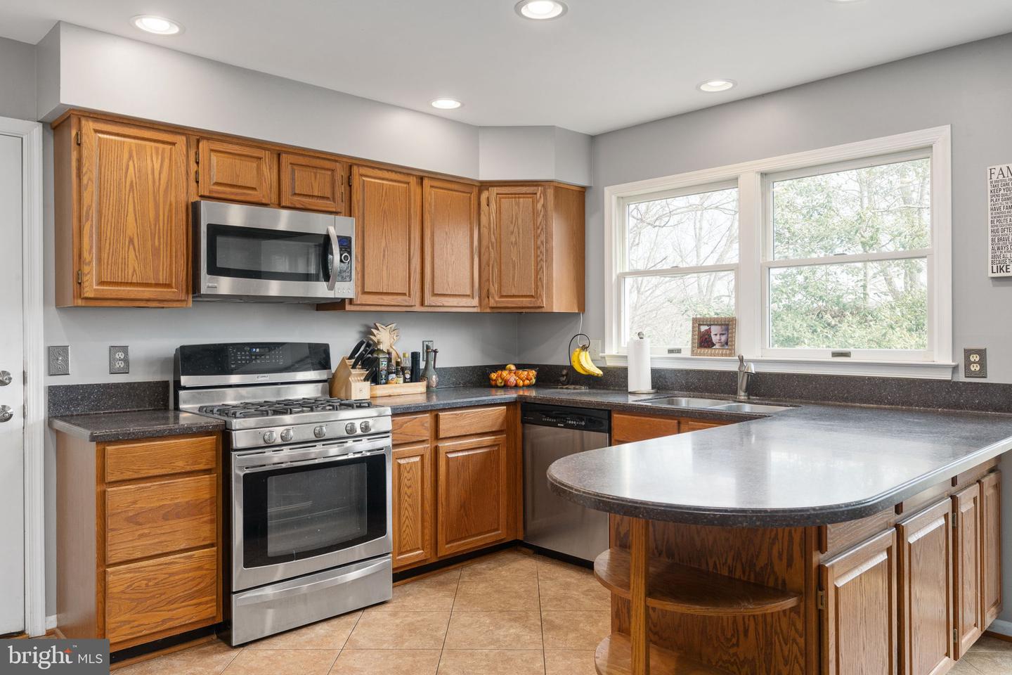 10 BRIDGEPORT CIR, STAFFORD, Virginia 22554, 5 Bedrooms Bedrooms, ,3 BathroomsBathrooms,Residential,For sale,10 BRIDGEPORT CIR,VAST2046204 MLS # VAST2046204 10 BRIDGEPORT CIR, STAFFORD, Virginia 22554, 5 Bedrooms Bedrooms, ,3 BathroomsBathrooms,Residential,For sale,10 BRIDGEPORT CIR,VAST2046204 MLS # VAST2046204