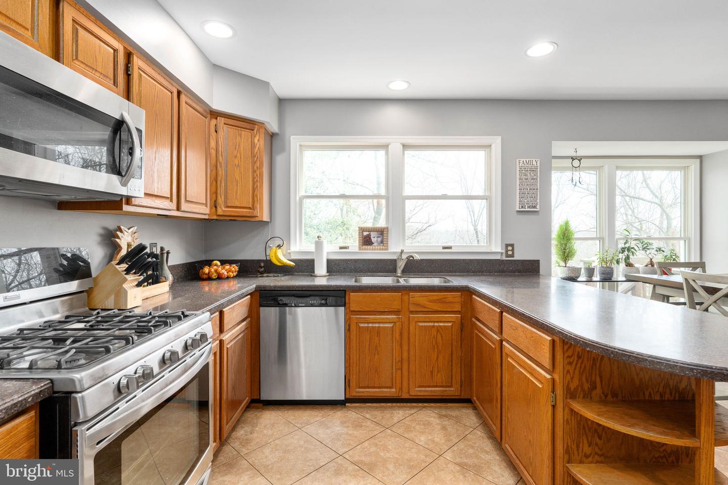 10 BRIDGEPORT CIR, STAFFORD, Virginia 22554, 5 Bedrooms Bedrooms, ,3 BathroomsBathrooms,Residential,For sale,10 BRIDGEPORT CIR,VAST2046204 MLS # VAST2046204 10 BRIDGEPORT CIR, STAFFORD, Virginia 22554, 5 Bedrooms Bedrooms, ,3 BathroomsBathrooms,Residential,For sale,10 BRIDGEPORT CIR,VAST2046204 MLS # VAST2046204