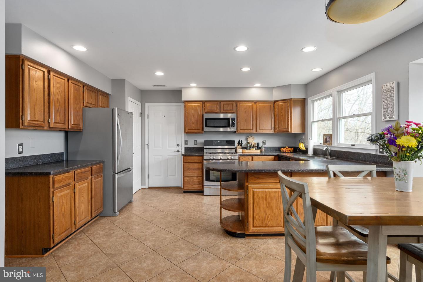 10 BRIDGEPORT CIR, STAFFORD, Virginia 22554, 5 Bedrooms Bedrooms, ,3 BathroomsBathrooms,Residential,For sale,10 BRIDGEPORT CIR,VAST2046204 MLS # VAST2046204 10 BRIDGEPORT CIR, STAFFORD, Virginia 22554, 5 Bedrooms Bedrooms, ,3 BathroomsBathrooms,Residential,For sale,10 BRIDGEPORT CIR,VAST2046204 MLS # VAST2046204