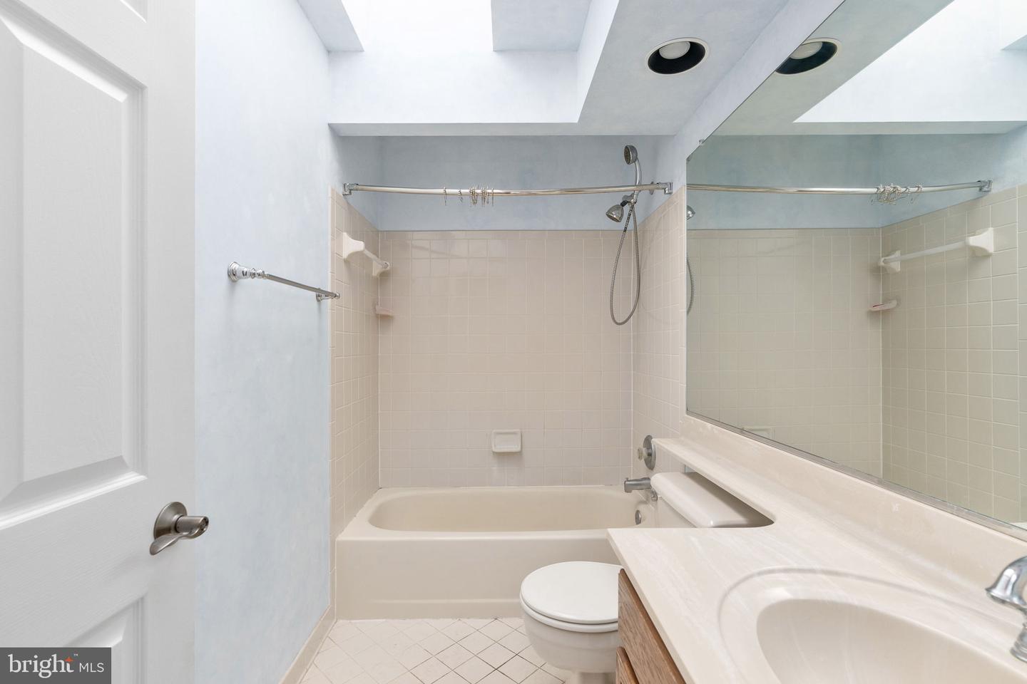 10 BRIDGEPORT CIR, STAFFORD, Virginia 22554, 5 Bedrooms Bedrooms, ,3 BathroomsBathrooms,Residential,For sale,10 BRIDGEPORT CIR,VAST2046204 MLS # VAST2046204 10 BRIDGEPORT CIR, STAFFORD, Virginia 22554, 5 Bedrooms Bedrooms, ,3 BathroomsBathrooms,Residential,For sale,10 BRIDGEPORT CIR,VAST2046204 MLS # VAST2046204