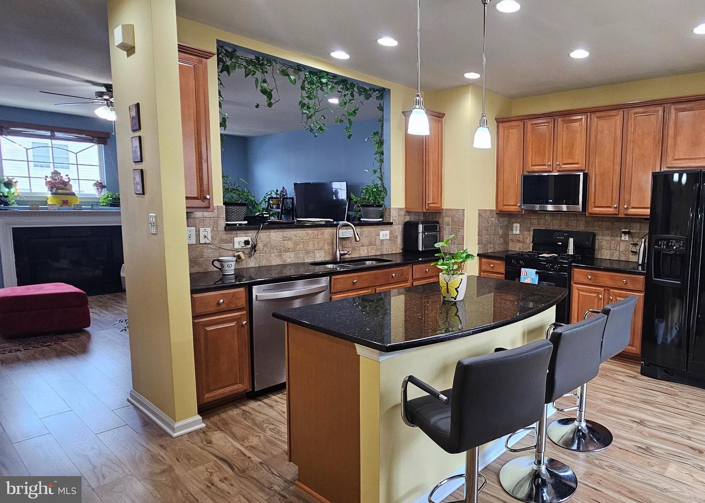 42466 MALACHITE TER, BRAMBLETON, Virginia 20148, 3 Bedrooms Bedrooms, ,2 BathroomsBathrooms,Residential,For sale,42466 MALACHITE TER,VALO2116000 MLS # VALO2116000 42466 MALACHITE TER, BRAMBLETON, Virginia 20148, 3 Bedrooms Bedrooms, ,2 BathroomsBathrooms,Residential,For sale,42466 MALACHITE TER,VALO2116000 MLS # VALO2116000