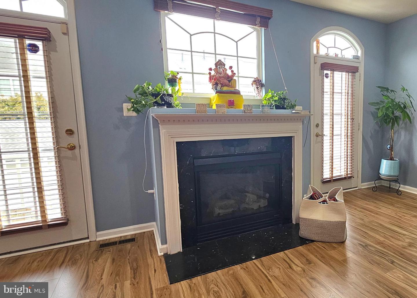 42466 MALACHITE TER, BRAMBLETON, Virginia 20148, 3 Bedrooms Bedrooms, ,2 BathroomsBathrooms,Residential,For sale,42466 MALACHITE TER,VALO2116000 MLS # VALO2116000 42466 MALACHITE TER, BRAMBLETON, Virginia 20148, 3 Bedrooms Bedrooms, ,2 BathroomsBathrooms,Residential,For sale,42466 MALACHITE TER,VALO2116000 MLS # VALO2116000