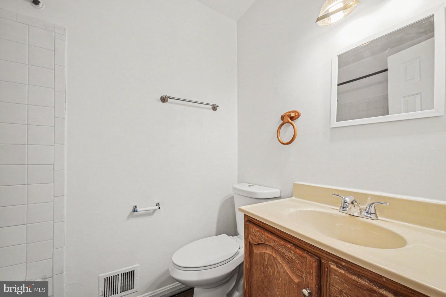 1106 THOMAS JEFFERSON PL, FREDERICKSBURG, Virginia 22405, 3 Bedrooms Bedrooms, ,2 BathroomsBathrooms,Residential,For sale,1106 THOMAS JEFFERSON PL,VAST2046216 MLS # VAST2046216