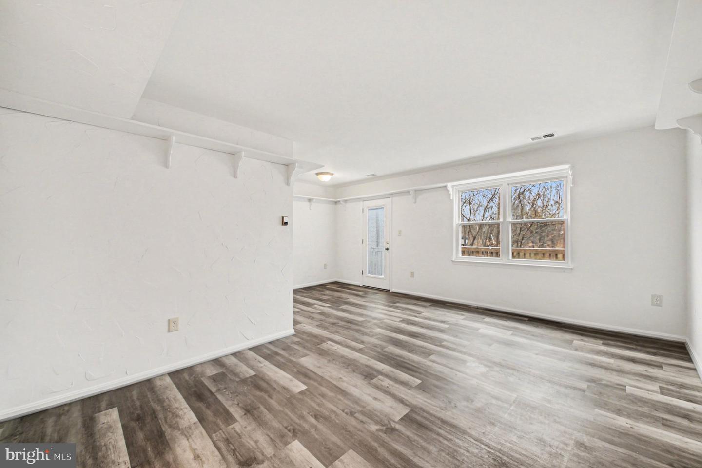 1106 THOMAS JEFFERSON PL, FREDERICKSBURG, Virginia 22405, 3 Bedrooms Bedrooms, ,2 BathroomsBathrooms,Residential,For sale,1106 THOMAS JEFFERSON PL,VAST2046216 MLS # VAST2046216