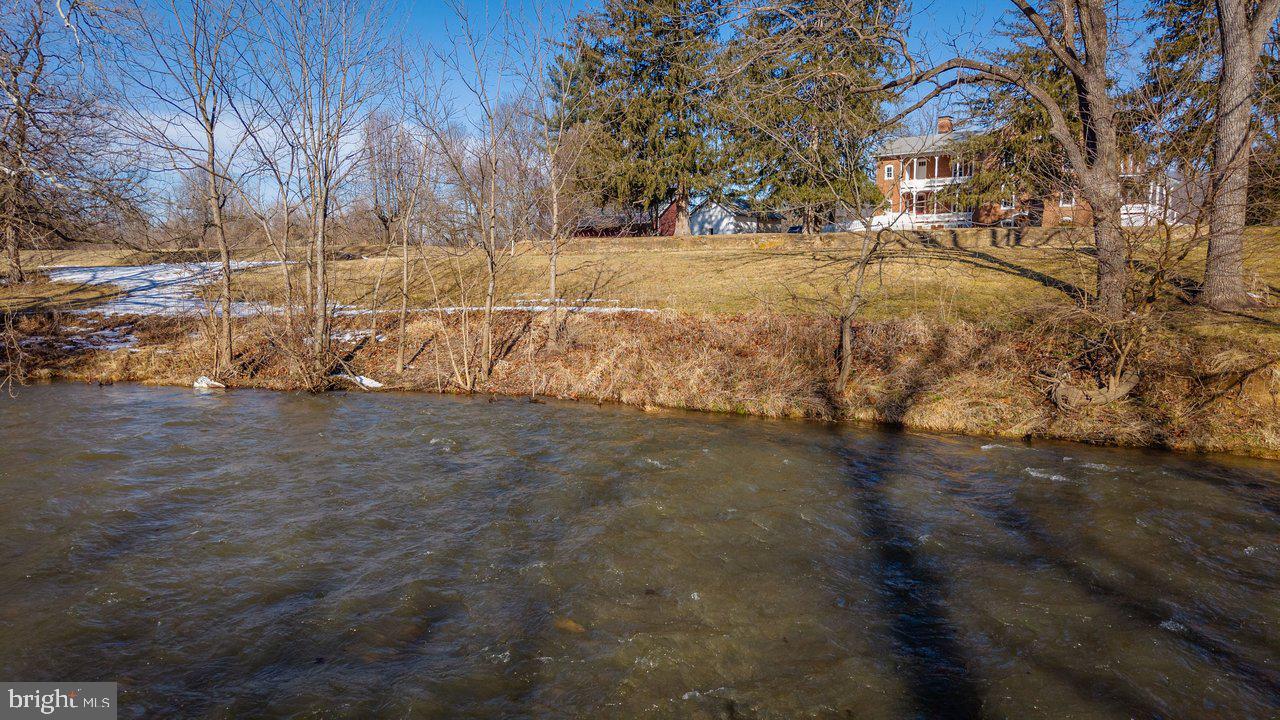 17442 EVERGREEN VALLEY RD, TIMBERVILLE, Virginia 22853, 6 Bedrooms Bedrooms, ,3 BathroomsBathrooms,Residential,For sale,17442 EVERGREEN VALLEY RD,VARO2002846 MLS # VARO2002846