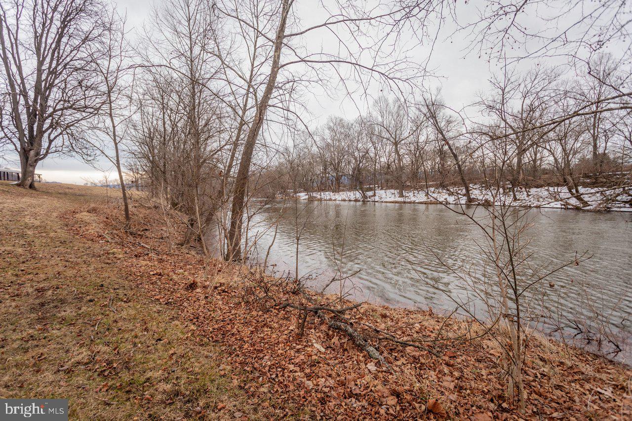 17442 EVERGREEN VALLEY RD, TIMBERVILLE, Virginia 22853, 6 Bedrooms Bedrooms, ,3 BathroomsBathrooms,Residential,For sale,17442 EVERGREEN VALLEY RD,VARO2002846 MLS # VARO2002846