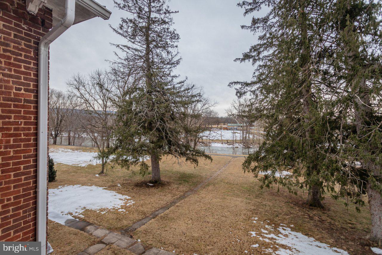 17442 EVERGREEN VALLEY RD, TIMBERVILLE, Virginia 22853, 6 Bedrooms Bedrooms, ,3 BathroomsBathrooms,Residential,For sale,17442 EVERGREEN VALLEY RD,VARO2002846 MLS # VARO2002846