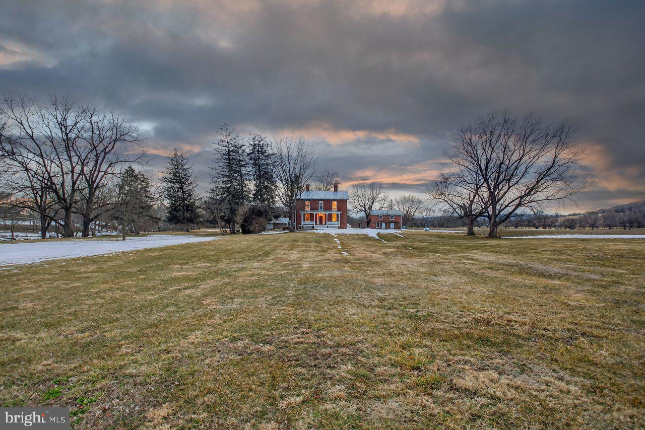 17442 EVERGREEN VALLEY RD, TIMBERVILLE, Virginia 22853, 6 Bedrooms Bedrooms, ,3 BathroomsBathrooms,Residential,For sale,17442 EVERGREEN VALLEY RD,VARO2002846 MLS # VARO2002846