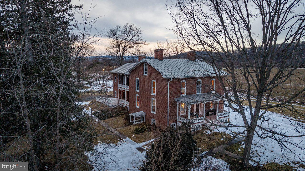 17442 EVERGREEN VALLEY RD, TIMBERVILLE, Virginia 22853, 6 Bedrooms Bedrooms, ,3 BathroomsBathrooms,Residential,For sale,17442 EVERGREEN VALLEY RD,VARO2002846 MLS # VARO2002846