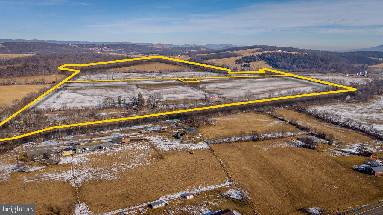 17442 EVERGREEN VALLEY RD, TIMBERVILLE, Virginia 22853, 6 Bedrooms Bedrooms, ,3 BathroomsBathrooms,Residential,For sale,17442 EVERGREEN VALLEY RD,VARO2002846 MLS # VARO2002846