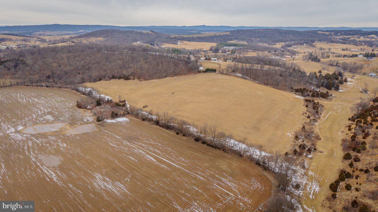 17442 EVERGREEN VALLEY RD, TIMBERVILLE, Virginia 22853, 6 Bedrooms Bedrooms, ,3 BathroomsBathrooms,Residential,For sale,17442 EVERGREEN VALLEY RD,VARO2002846 MLS # VARO2002846