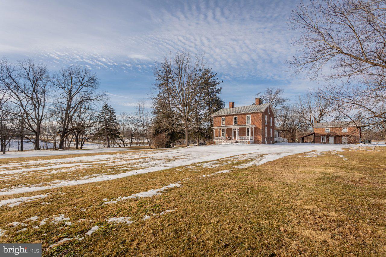 17442 EVERGREEN VALLEY RD, TIMBERVILLE, Virginia 22853, 6 Bedrooms Bedrooms, ,3 BathroomsBathrooms,Residential,For sale,17442 EVERGREEN VALLEY RD,VARO2002846 MLS # VARO2002846