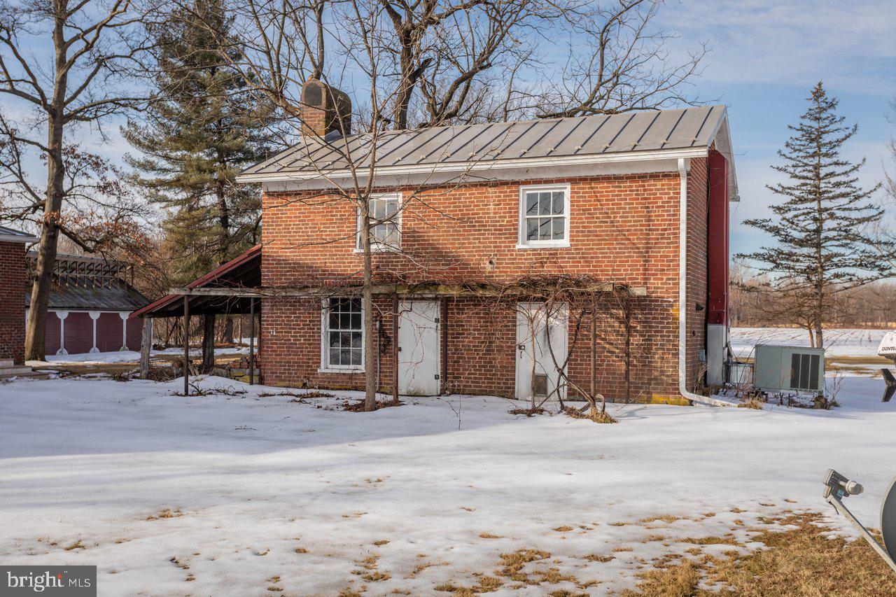 17442 EVERGREEN VALLEY RD, TIMBERVILLE, Virginia 22853, 6 Bedrooms Bedrooms, ,3 BathroomsBathrooms,Residential,For sale,17442 EVERGREEN VALLEY RD,VARO2002846 MLS # VARO2002846