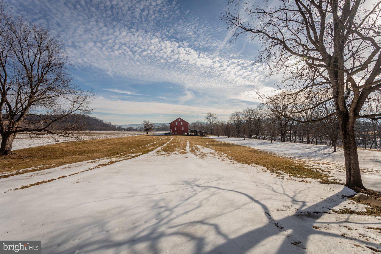 17442 EVERGREEN VALLEY RD, TIMBERVILLE, Virginia 22853, 6 Bedrooms Bedrooms, ,3 BathroomsBathrooms,Residential,For sale,17442 EVERGREEN VALLEY RD,VARO2002846 MLS # VARO2002846