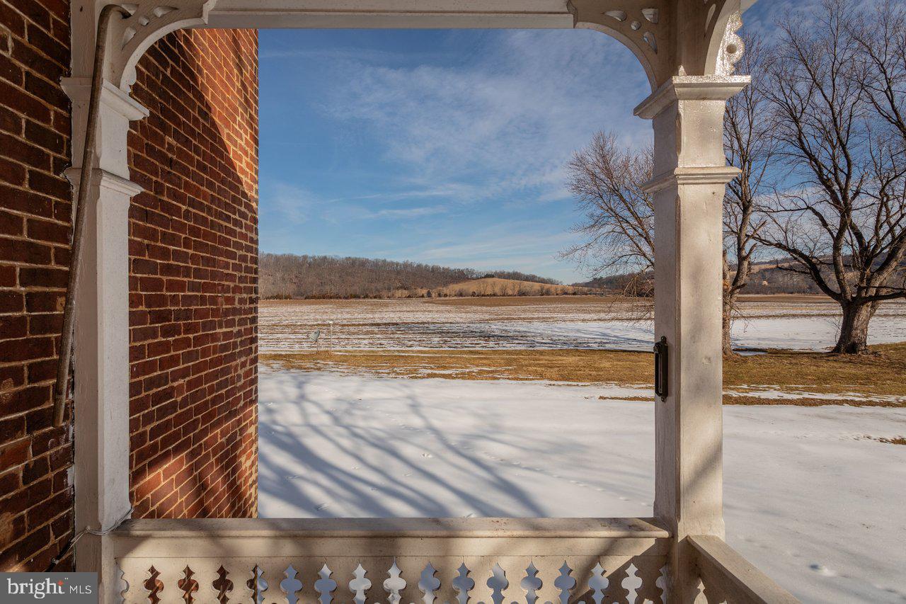 17442 EVERGREEN VALLEY RD, TIMBERVILLE, Virginia 22853, 6 Bedrooms Bedrooms, ,3 BathroomsBathrooms,Residential,For sale,17442 EVERGREEN VALLEY RD,VARO2002846 MLS # VARO2002846