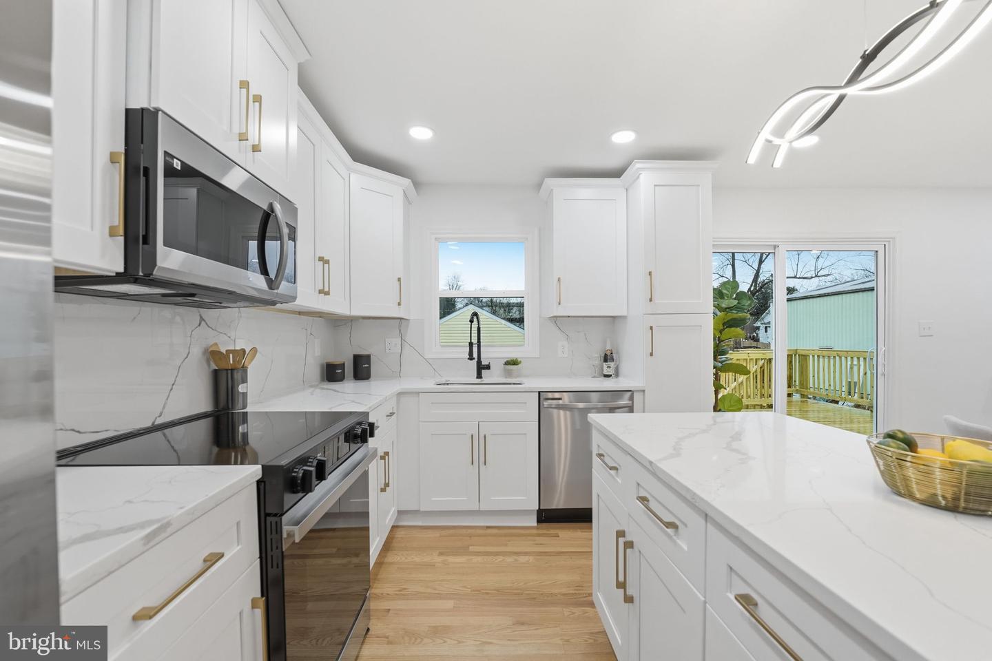 7555 ALLEGHANY RD, MANASSAS, Virginia 20111, 4 Bedrooms Bedrooms, ,2 BathroomsBathrooms,Residential,For sale,7555 ALLEGHANY RD,VAPW2112592 MLS # VAPW2112592