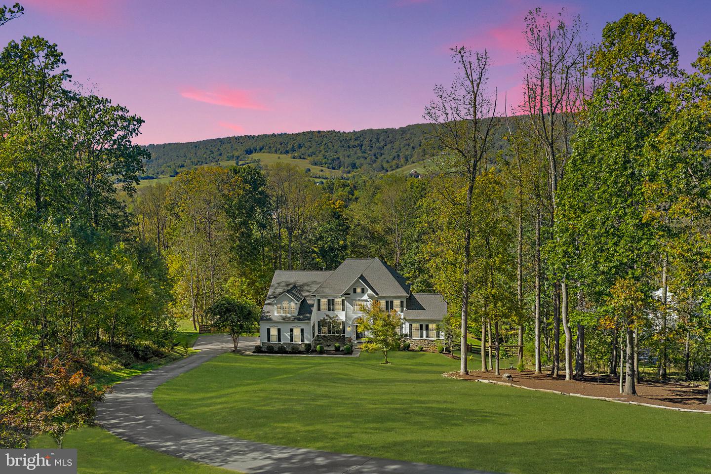 17229 GRAND VALLEY CT, ROUND HILL, Virginia 20141, 5 Bedrooms Bedrooms, ,4 BathroomsBathrooms,Residential,For sale,17229 GRAND VALLEY CT,VALO2116032 MLS # VALO2116032 17229 GRAND VALLEY CT, ROUND HILL, Virginia 20141, 5 Bedrooms Bedrooms, ,4 BathroomsBathrooms,Residential,For sale,17229 GRAND VALLEY CT,VALO2116032 MLS # VALO2116032