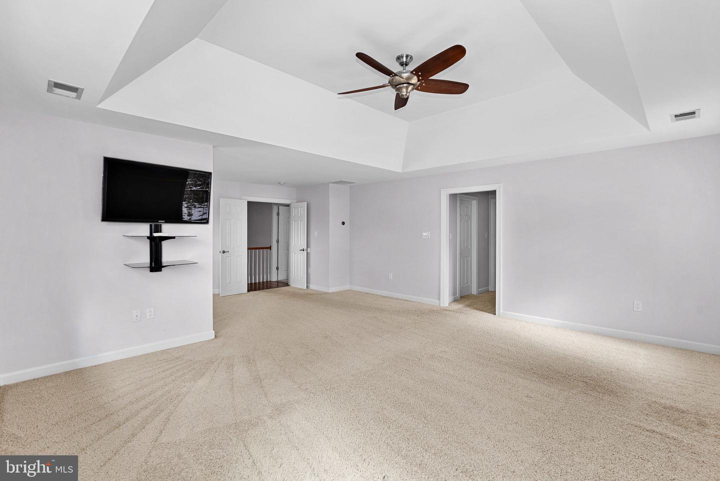 17229 GRAND VALLEY CT, ROUND HILL, Virginia 20141, 5 Bedrooms Bedrooms, ,4 BathroomsBathrooms,Residential,For sale,17229 GRAND VALLEY CT,VALO2116032 MLS # VALO2116032 17229 GRAND VALLEY CT, ROUND HILL, Virginia 20141, 5 Bedrooms Bedrooms, ,4 BathroomsBathrooms,Residential,For sale,17229 GRAND VALLEY CT,VALO2116032 MLS # VALO2116032