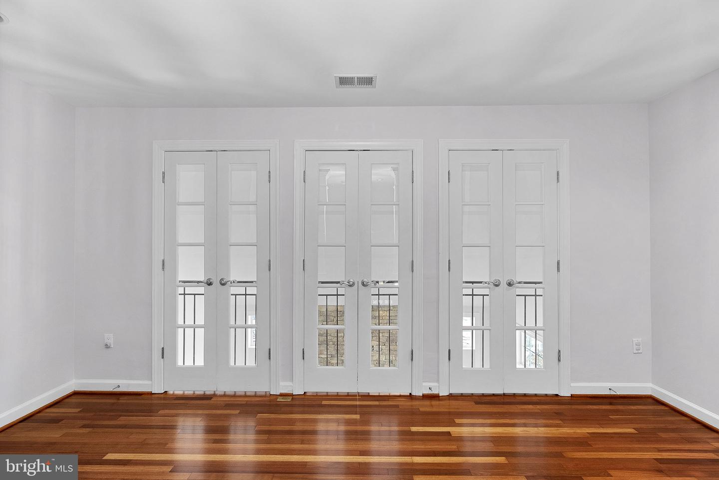 17229 GRAND VALLEY CT, ROUND HILL, Virginia 20141, 5 Bedrooms Bedrooms, ,4 BathroomsBathrooms,Residential,For sale,17229 GRAND VALLEY CT,VALO2116032 MLS # VALO2116032 17229 GRAND VALLEY CT, ROUND HILL, Virginia 20141, 5 Bedrooms Bedrooms, ,4 BathroomsBathrooms,Residential,For sale,17229 GRAND VALLEY CT,VALO2116032 MLS # VALO2116032