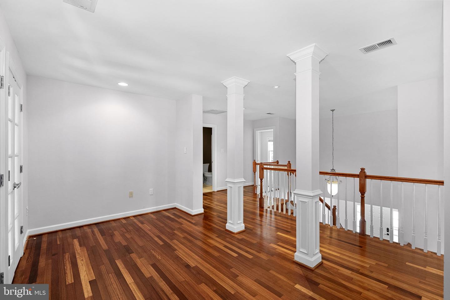 17229 GRAND VALLEY CT, ROUND HILL, Virginia 20141, 5 Bedrooms Bedrooms, ,4 BathroomsBathrooms,Residential,For sale,17229 GRAND VALLEY CT,VALO2116032 MLS # VALO2116032 17229 GRAND VALLEY CT, ROUND HILL, Virginia 20141, 5 Bedrooms Bedrooms, ,4 BathroomsBathrooms,Residential,For sale,17229 GRAND VALLEY CT,VALO2116032 MLS # VALO2116032