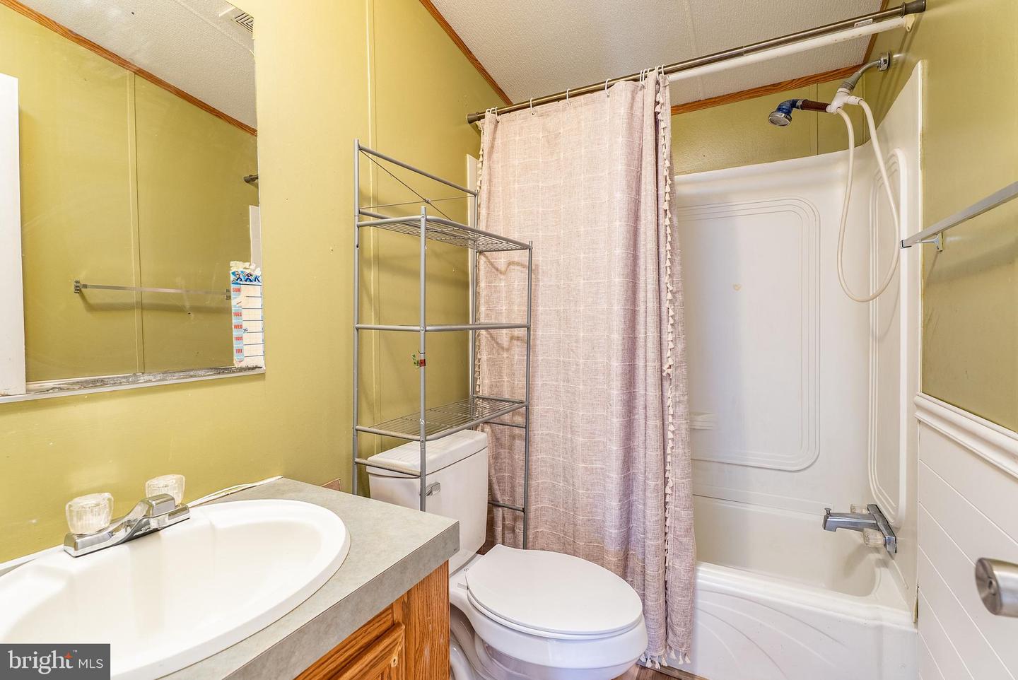 684 JOLLETT RD, ELKTON, Virginia 22827, 3 Bedrooms Bedrooms, ,2 BathroomsBathrooms,Residential,For sale,684 JOLLETT RD,VAPA2006050 MLS # VAPA2006050