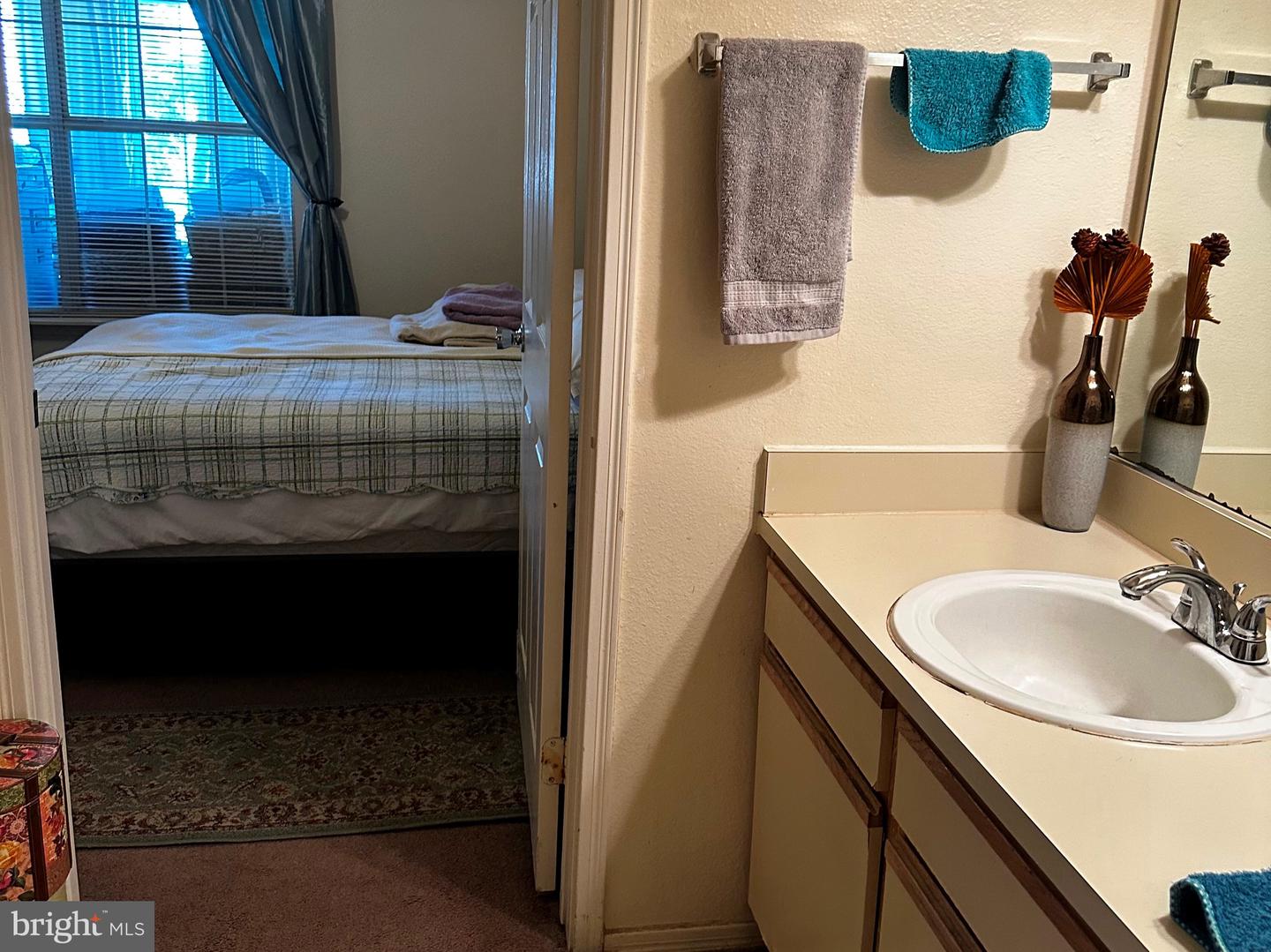 3315 WYNDHAM CIR #2233, ALEXANDRIA, Virginia 22302, 1 Bedroom Bedrooms, ,1 BathroomBathrooms,Residential,For sale,3315 WYNDHAM CIR #2233,VAAX2054238 MLS # VAAX2054238