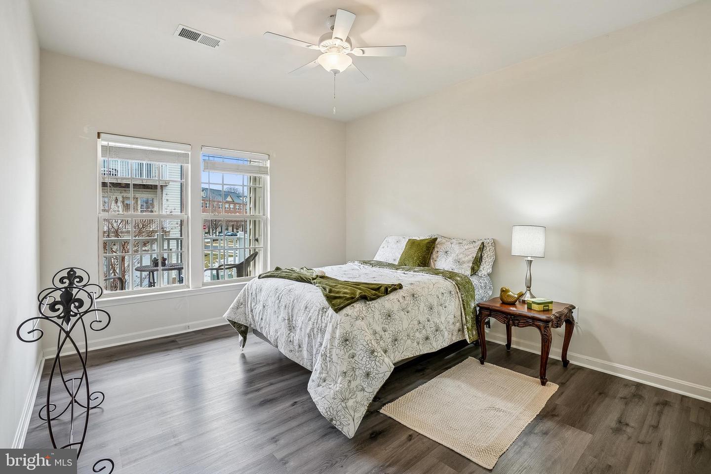 7706 CEDAR BRANCH DR, GAINESVILLE, Virginia 20155, 2 Bedrooms Bedrooms, ,2 BathroomsBathrooms,Residential,For sale,7706 CEDAR BRANCH DR,VAPW2112664 MLS # VAPW2112664