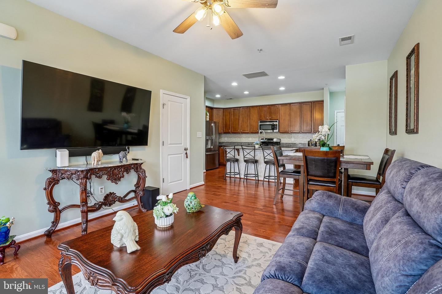 7706 CEDAR BRANCH DR, GAINESVILLE, Virginia 20155, 2 Bedrooms Bedrooms, ,2 BathroomsBathrooms,Residential,For sale,7706 CEDAR BRANCH DR,VAPW2112664 MLS # VAPW2112664