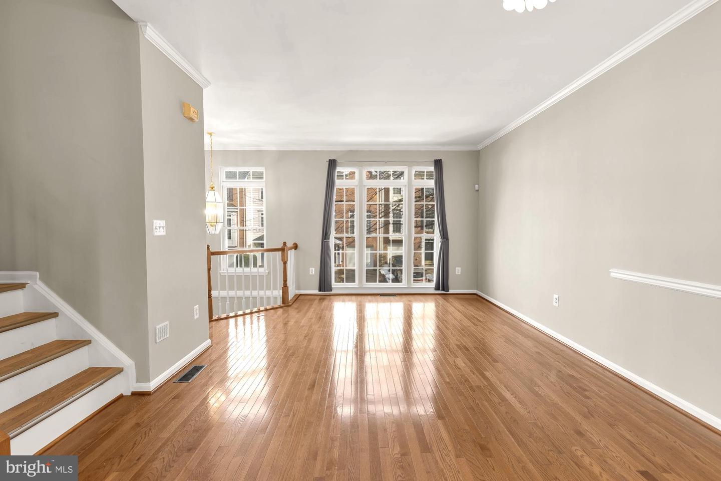 4110 FAIRFAX CENTER CREEK DR, FAIRFAX, Virginia 22030, 3 Bedrooms Bedrooms, ,2 BathroomsBathrooms,Residential,For sale,4110 FAIRFAX CENTER CREEK DR,VAFX2291482 MLS # VAFX2291482