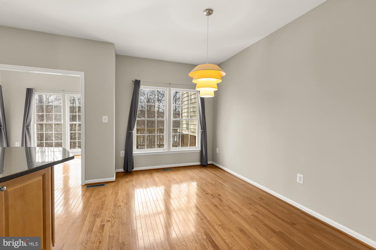 4110 FAIRFAX CENTER CREEK DR, FAIRFAX, Virginia 22030, 3 Bedrooms Bedrooms, ,2 BathroomsBathrooms,Residential,For sale,4110 FAIRFAX CENTER CREEK DR,VAFX2291482 MLS # VAFX2291482