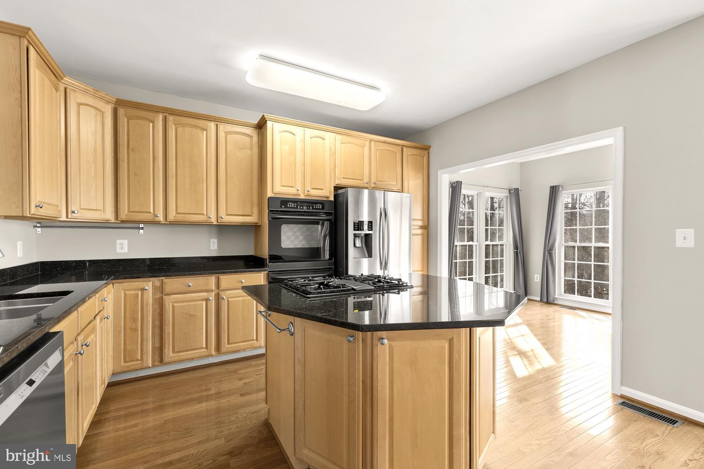 4110 FAIRFAX CENTER CREEK DR, FAIRFAX, Virginia 22030, 3 Bedrooms Bedrooms, ,2 BathroomsBathrooms,Residential,For sale,4110 FAIRFAX CENTER CREEK DR,VAFX2291482 MLS # VAFX2291482