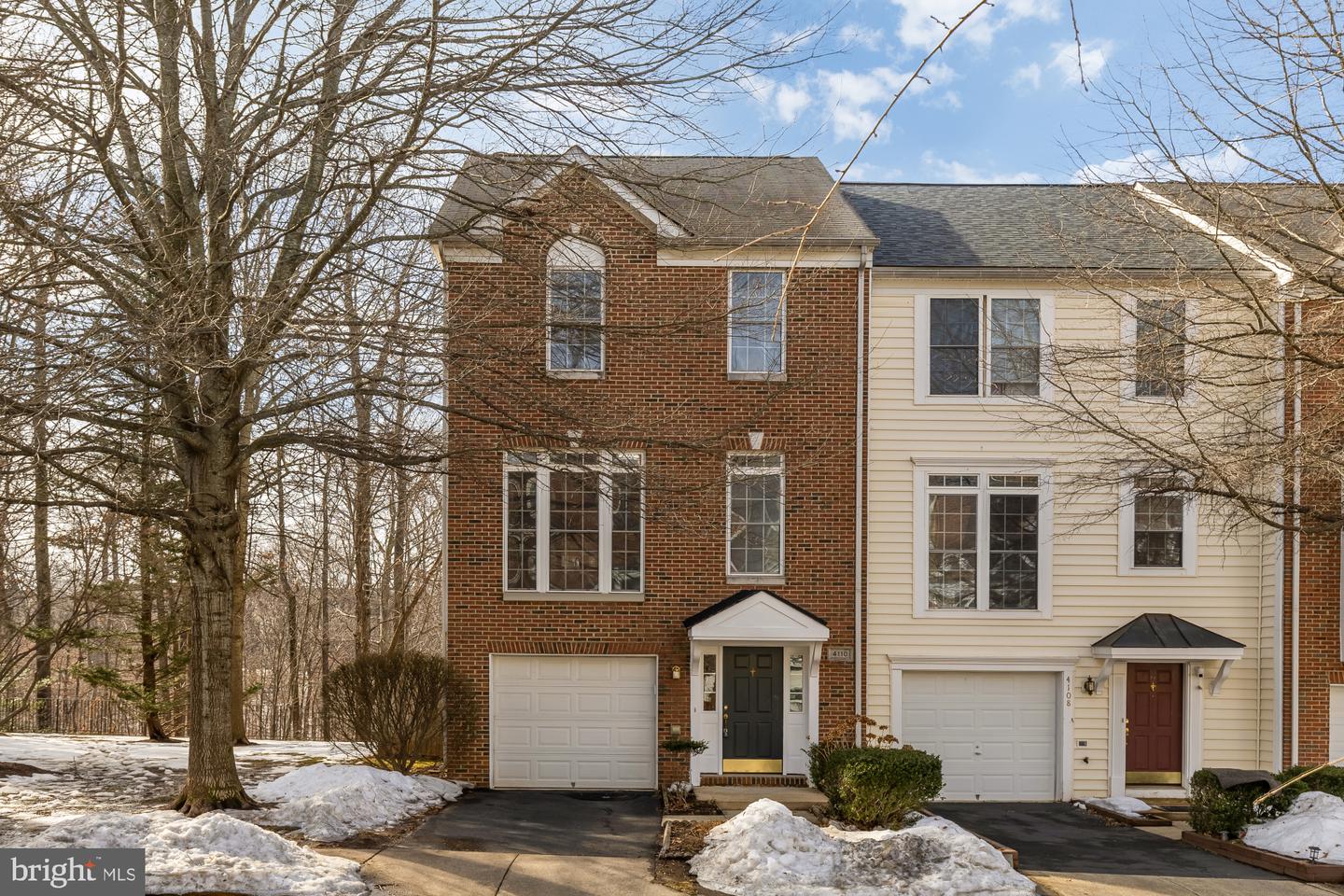 4110 FAIRFAX CENTER CREEK DR, FAIRFAX, Virginia 22030, 3 Bedrooms Bedrooms, ,2 BathroomsBathrooms,Residential,For sale,4110 FAIRFAX CENTER CREEK DR,VAFX2291482 MLS # VAFX2291482