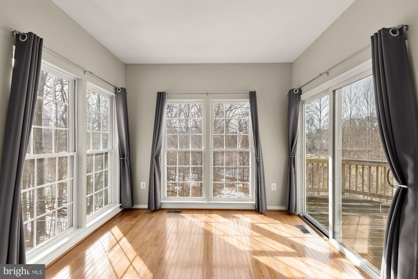 4110 FAIRFAX CENTER CREEK DR, FAIRFAX, Virginia 22030, 3 Bedrooms Bedrooms, ,2 BathroomsBathrooms,Residential,For sale,4110 FAIRFAX CENTER CREEK DR,VAFX2291482 MLS # VAFX2291482