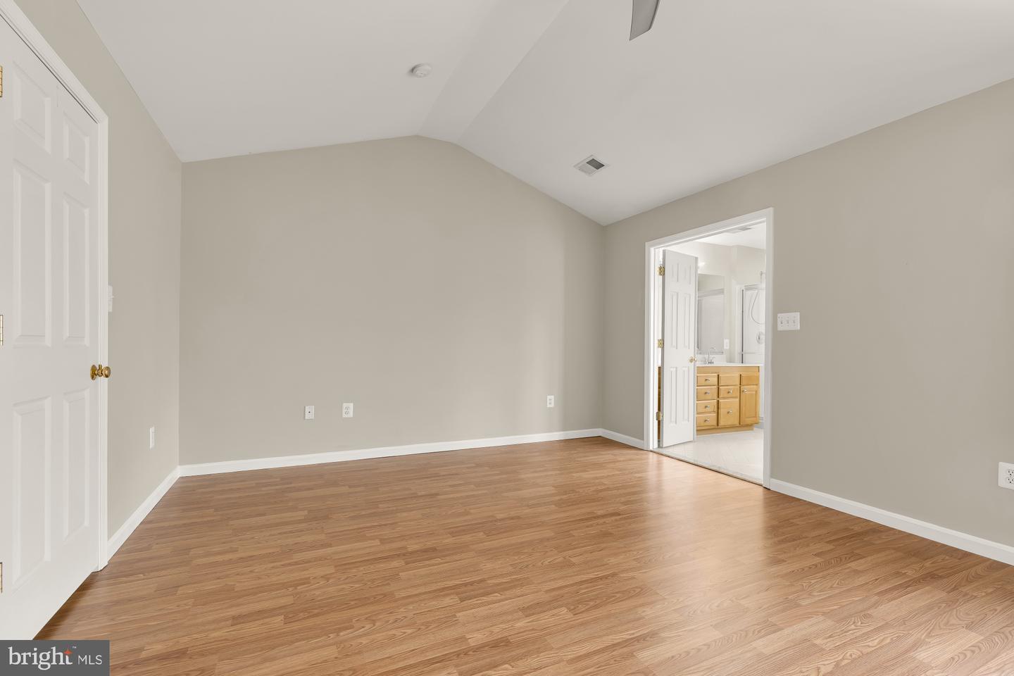 4110 FAIRFAX CENTER CREEK DR, FAIRFAX, Virginia 22030, 3 Bedrooms Bedrooms, ,2 BathroomsBathrooms,Residential,For sale,4110 FAIRFAX CENTER CREEK DR,VAFX2291482 MLS # VAFX2291482