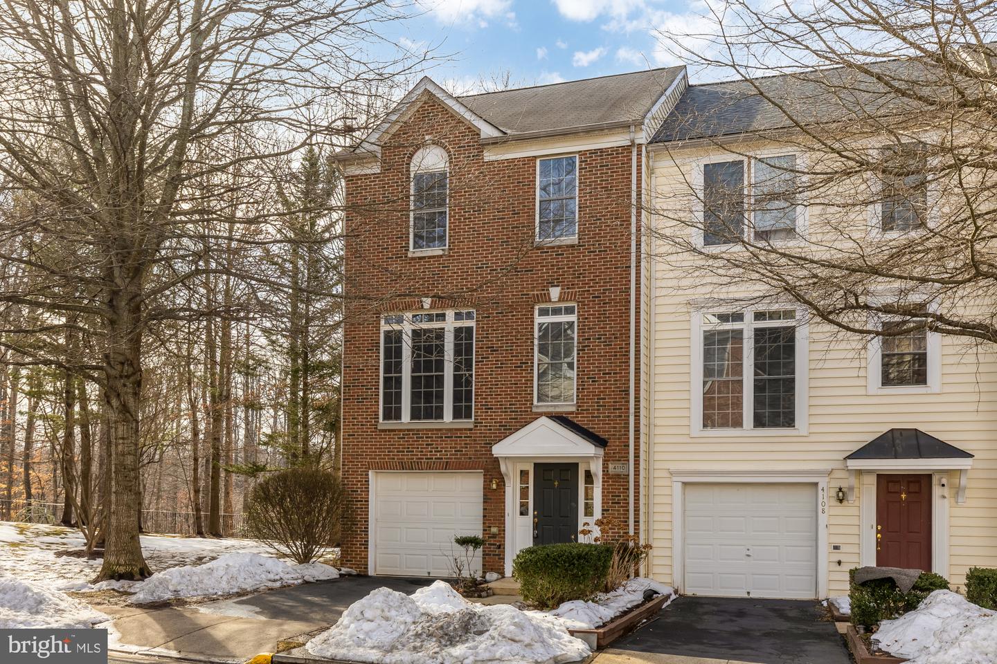4110 FAIRFAX CENTER CREEK DR, FAIRFAX, Virginia 22030, 3 Bedrooms Bedrooms, ,2 BathroomsBathrooms,Residential,For sale,4110 FAIRFAX CENTER CREEK DR,VAFX2291482 MLS # VAFX2291482