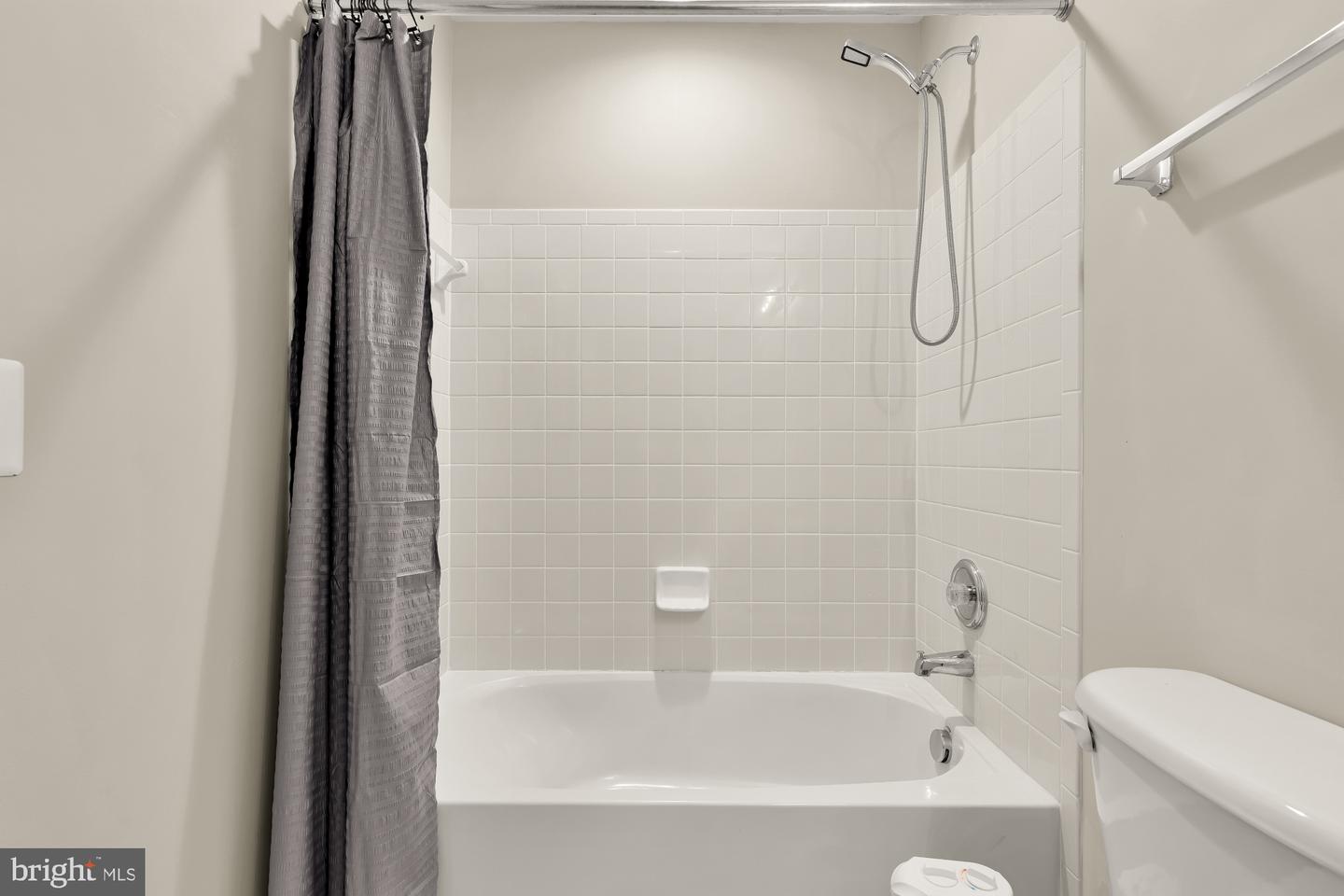 4110 FAIRFAX CENTER CREEK DR, FAIRFAX, Virginia 22030, 3 Bedrooms Bedrooms, ,2 BathroomsBathrooms,Residential,For sale,4110 FAIRFAX CENTER CREEK DR,VAFX2291482 MLS # VAFX2291482