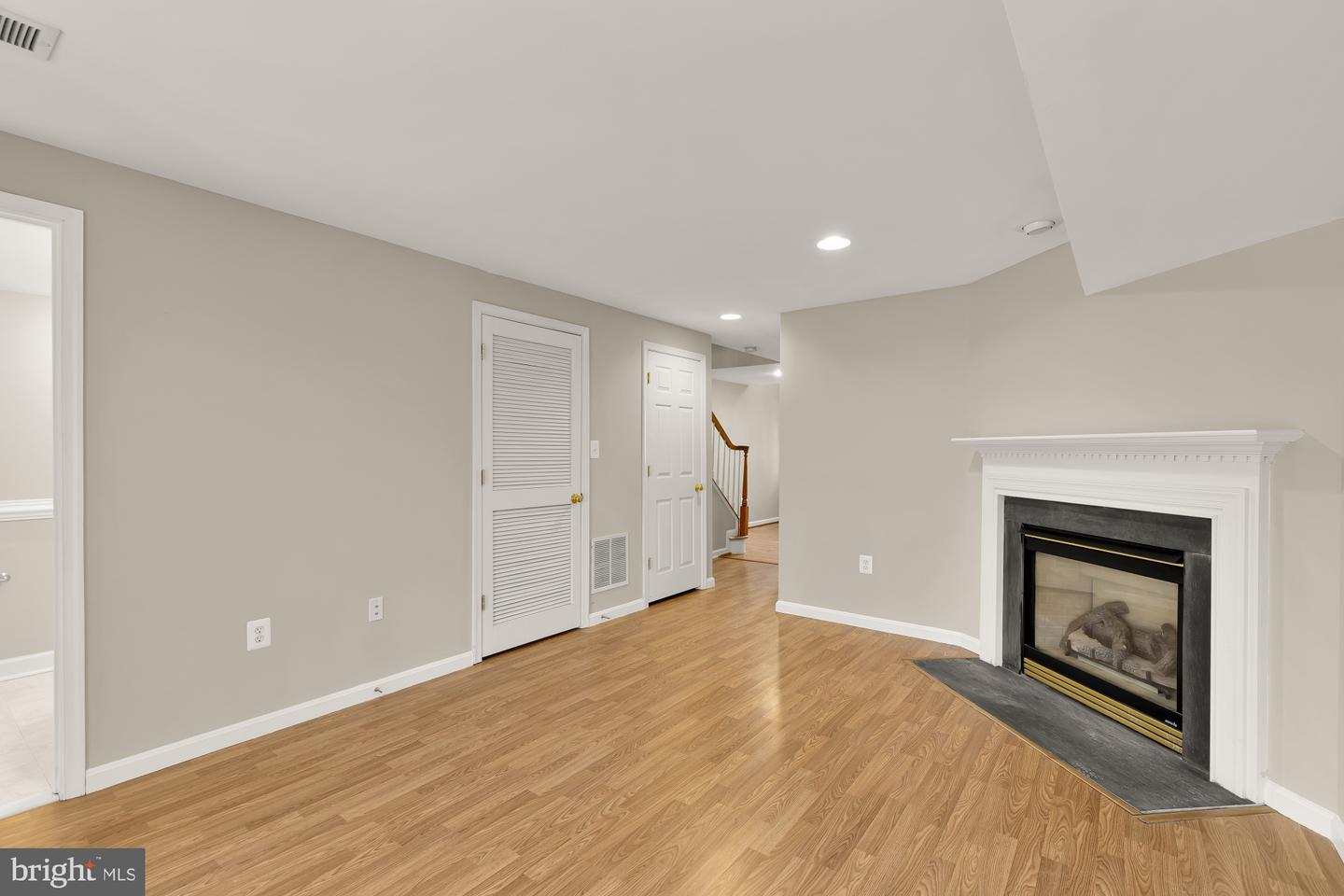 4110 FAIRFAX CENTER CREEK DR, FAIRFAX, Virginia 22030, 3 Bedrooms Bedrooms, ,2 BathroomsBathrooms,Residential,For sale,4110 FAIRFAX CENTER CREEK DR,VAFX2291482 MLS # VAFX2291482