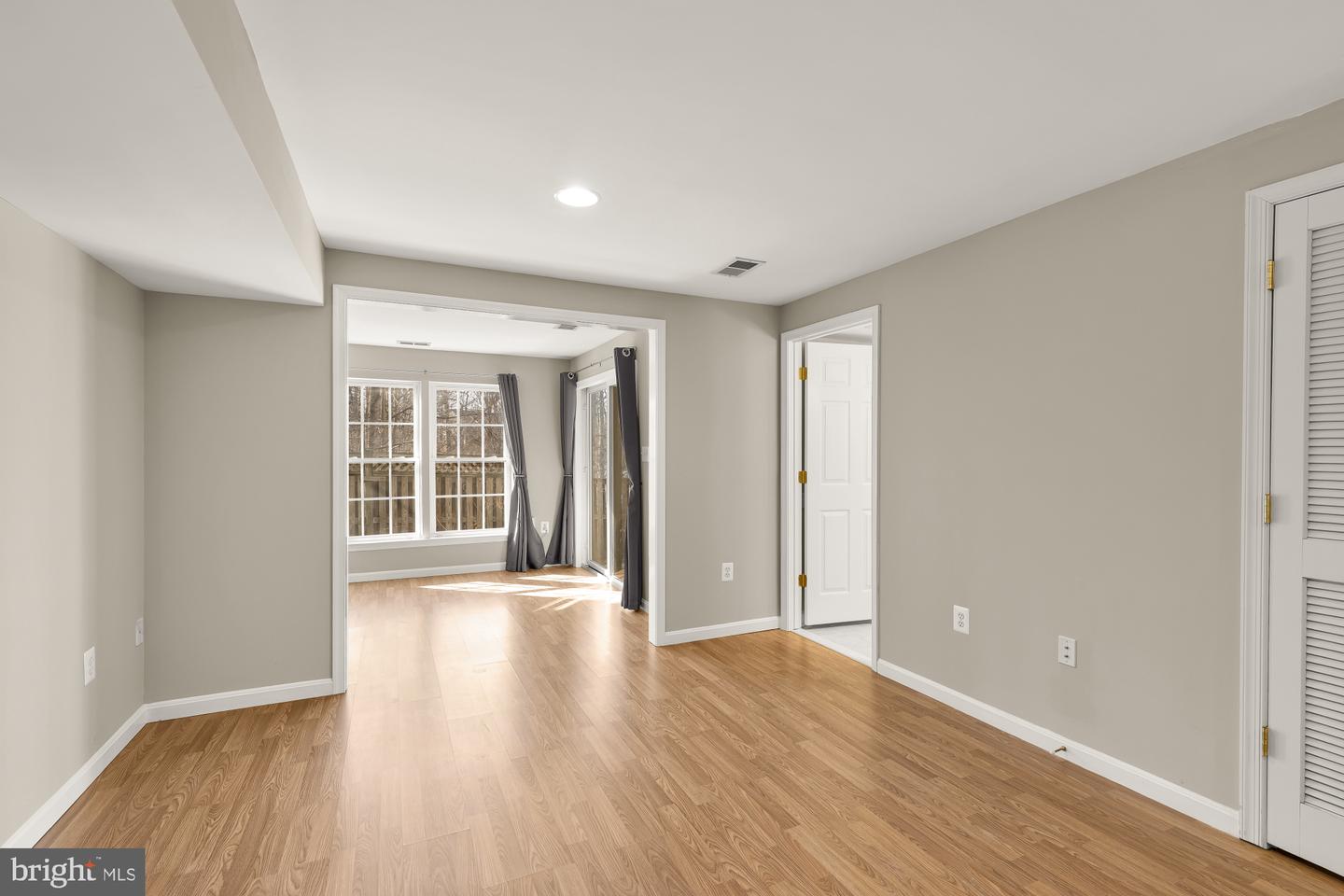 4110 FAIRFAX CENTER CREEK DR, FAIRFAX, Virginia 22030, 3 Bedrooms Bedrooms, ,2 BathroomsBathrooms,Residential,For sale,4110 FAIRFAX CENTER CREEK DR,VAFX2291482 MLS # VAFX2291482