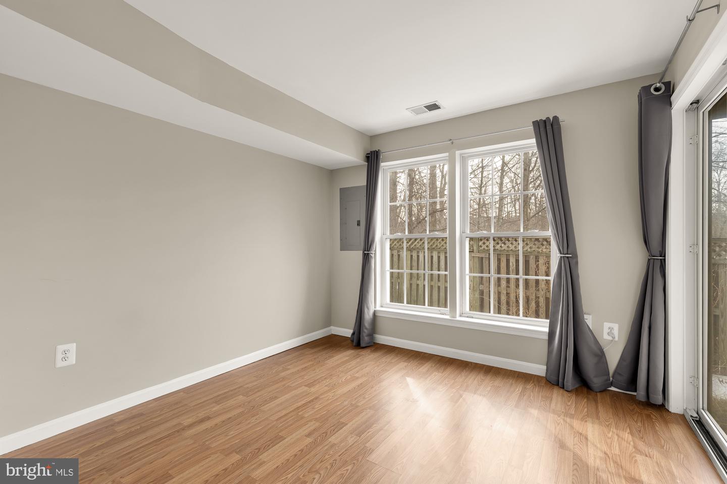 4110 FAIRFAX CENTER CREEK DR, FAIRFAX, Virginia 22030, 3 Bedrooms Bedrooms, ,2 BathroomsBathrooms,Residential,For sale,4110 FAIRFAX CENTER CREEK DR,VAFX2291482 MLS # VAFX2291482