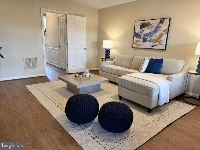 43780 TATTINGER TER, ASHBURN, Virginia 20148, 3 Bedrooms Bedrooms, ,3 BathroomsBathrooms,Residential,For sale,43780 TATTINGER TER,VALO2116114 MLS # VALO2116114