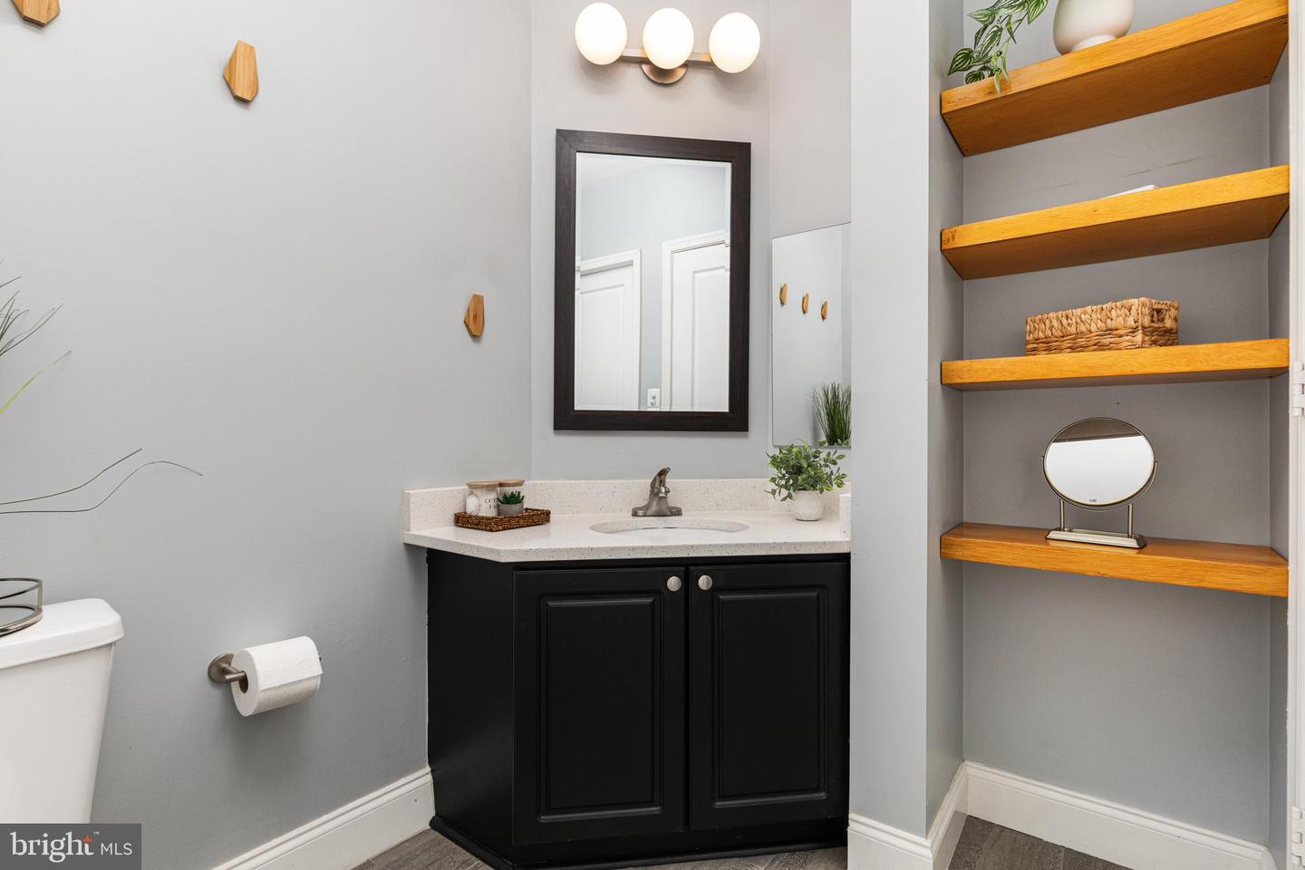 12915 ALTON SQ #411, HERNDON, Virginia 20170, 2 Bedrooms Bedrooms, ,1 BathroomBathrooms,Residential,For sale,12915 ALTON SQ #411,VAFX2291568 MLS # VAFX2291568