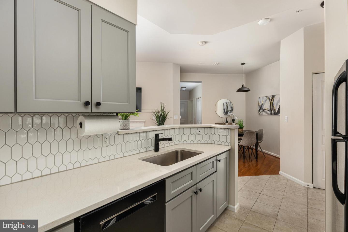 12915 ALTON SQ #411, HERNDON, Virginia 20170, 2 Bedrooms Bedrooms, ,1 BathroomBathrooms,Residential,For sale,12915 ALTON SQ #411,VAFX2291568 MLS # VAFX2291568